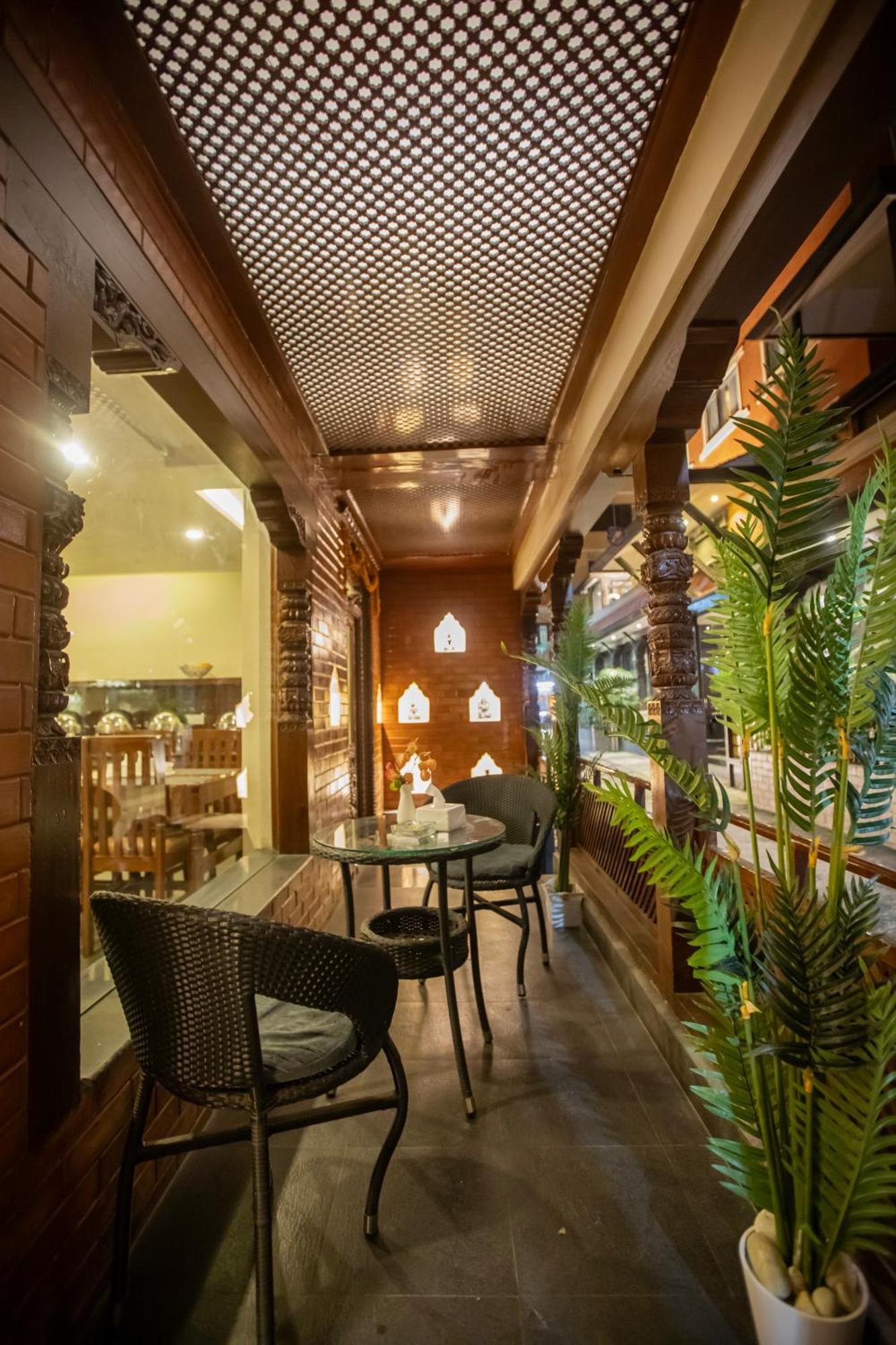 Capital Boutique Hotel Катманду Экстерьер фото