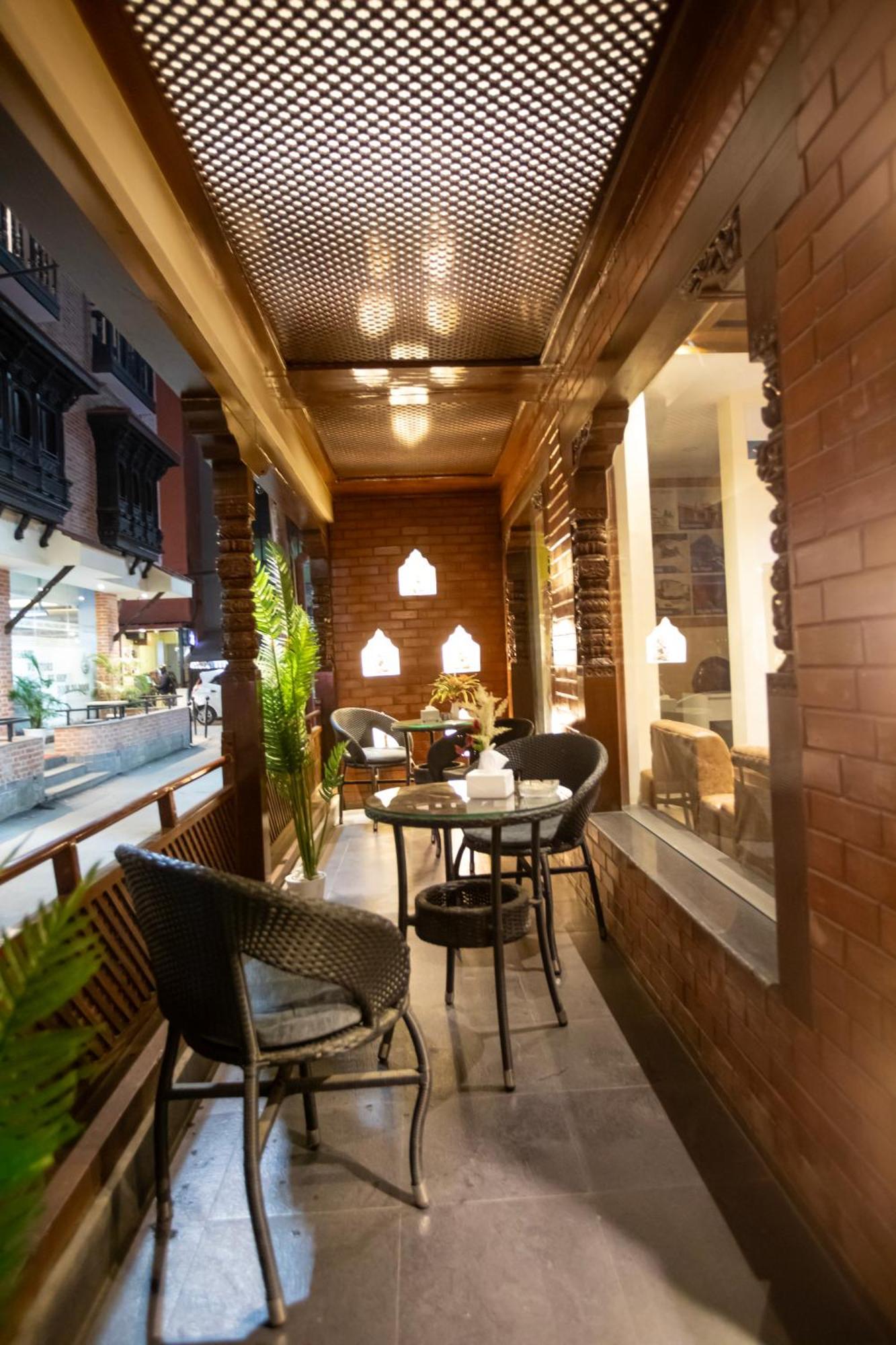 Capital Boutique Hotel Катманду Экстерьер фото